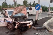  يافا: اصابة شخصين بحادث بين حافلة صغيرة وسيارة حراسة 